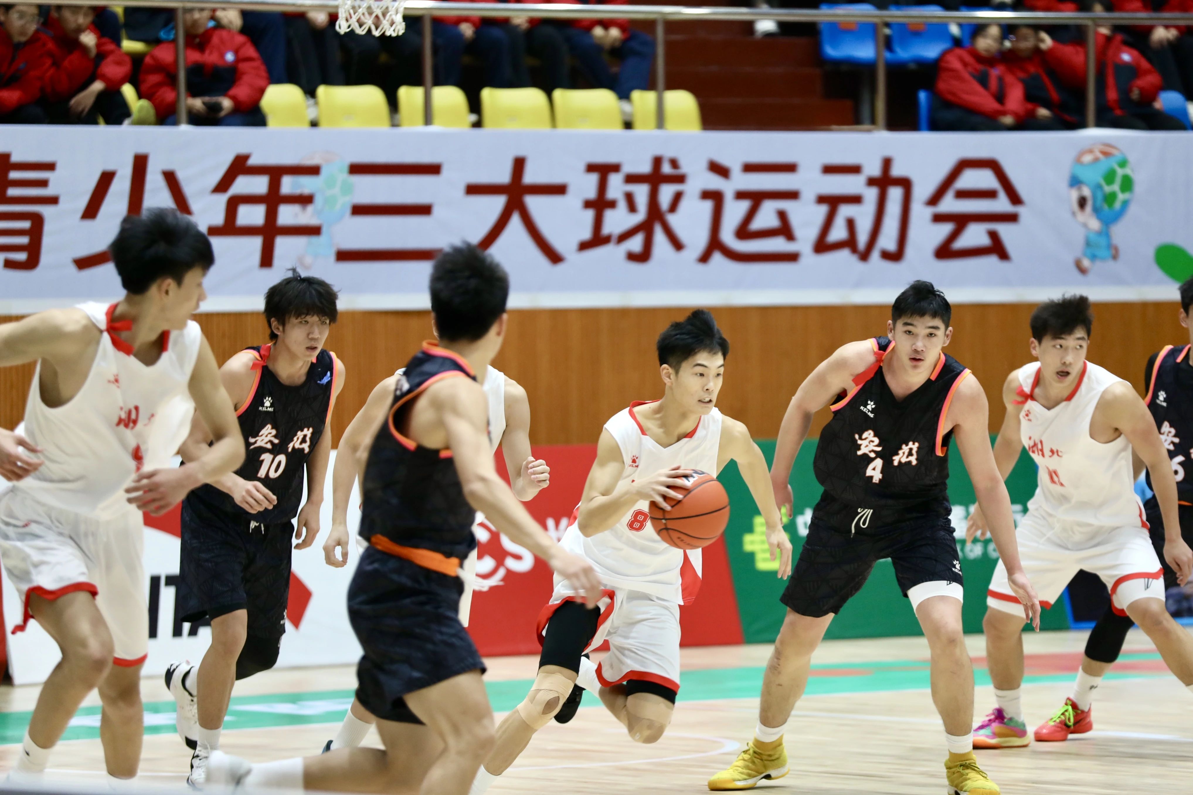 江西男篮战胜河北队，豪取赛季首胜